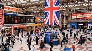 A Walk Through The London Victoria Station London England [upl. by Enilegna]